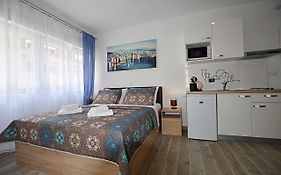 Borna & Roko Apartments Free Parking